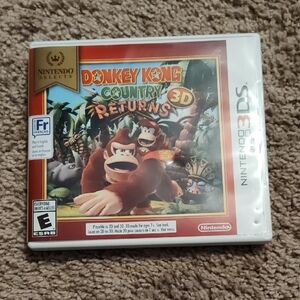 Nintendo 3DS Donkey Kong Country Returns 3D - Red and White